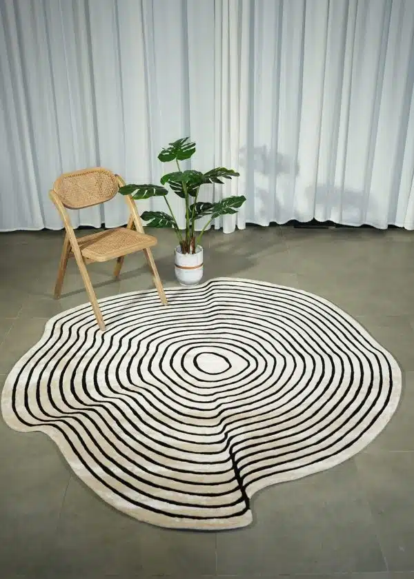 Hand-Tufted Luxury Rug in Rich Multicolor Tones