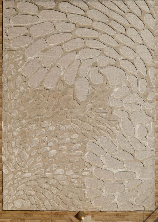 Natural white handmade rug HTWV-134 showcasing soft texture and elegant design